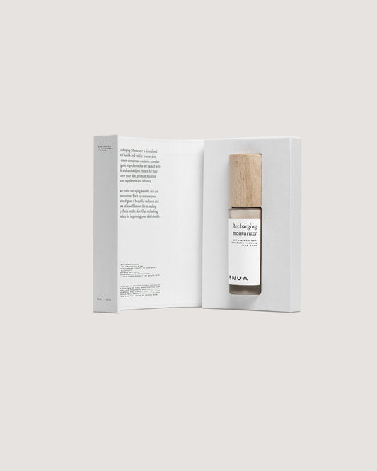 RECHARGING MOISTURIZER - kosteusvoide